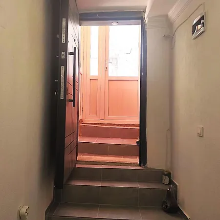 Villa 2min To Historic Elevator Detached House Esmirna