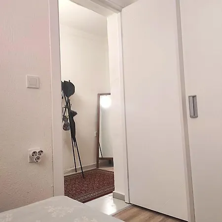 2min To Historic Elevator Detached House *